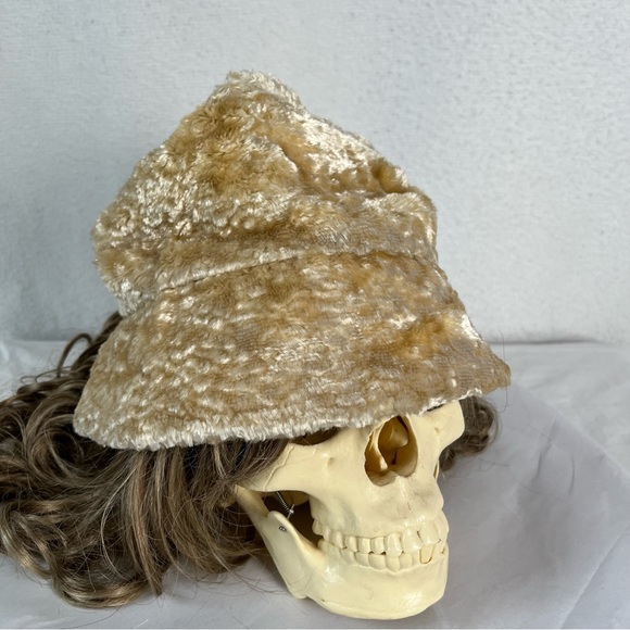 Metropolis Couloir Skiwear vintage fuzzy hat medium large oversized butterscotch - Picture 3 of 16